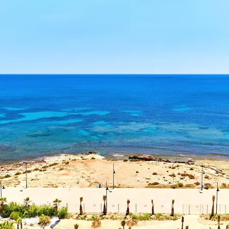 Laguna 公寓 *